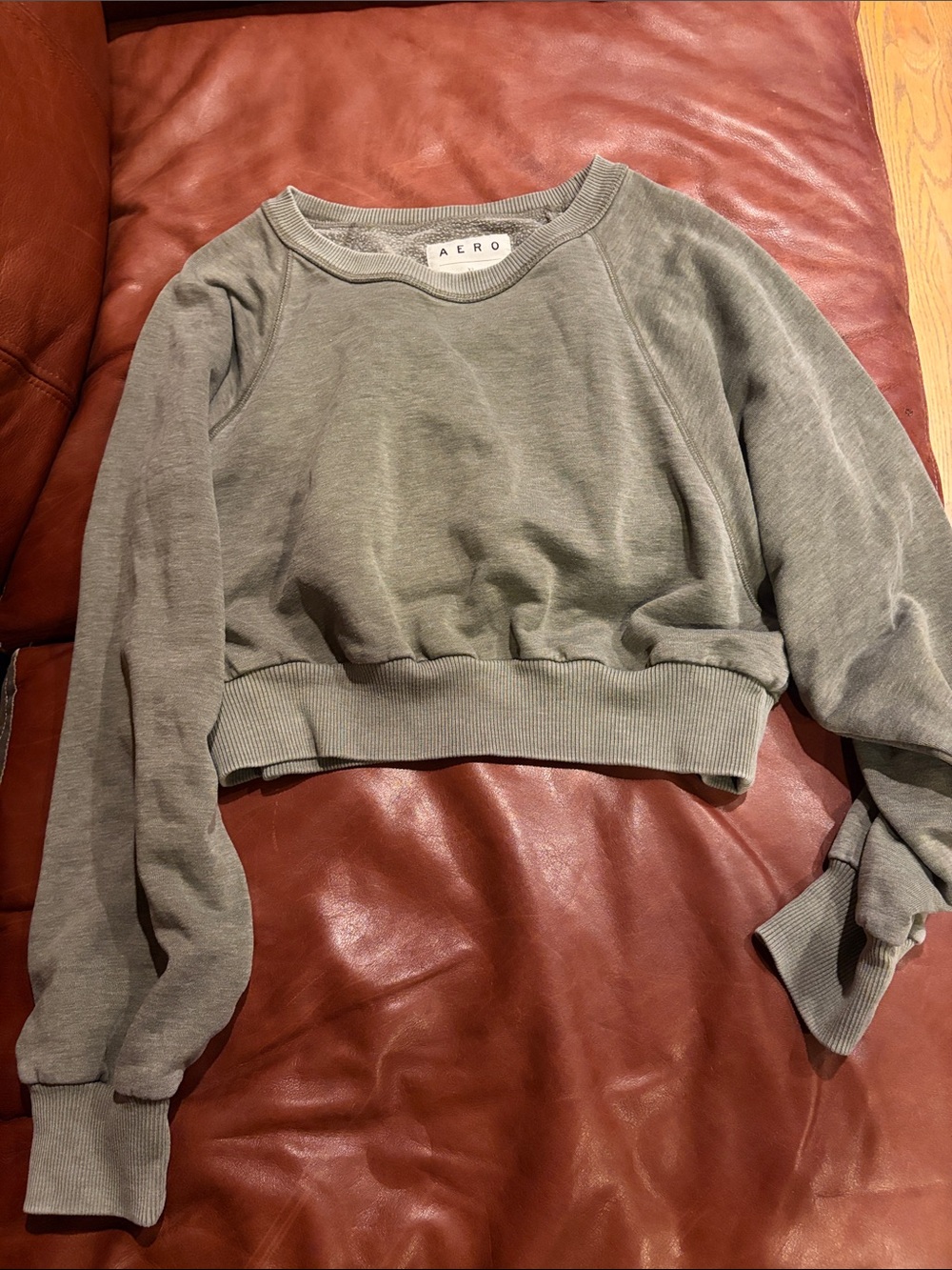AERO Cropped Sweatshirt - Olive Green XL
